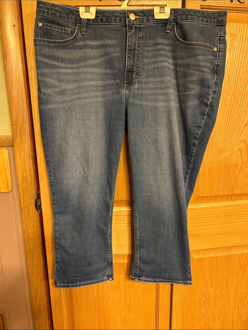 Riders by Lee Medium Blue Cropped Ankle Jeans